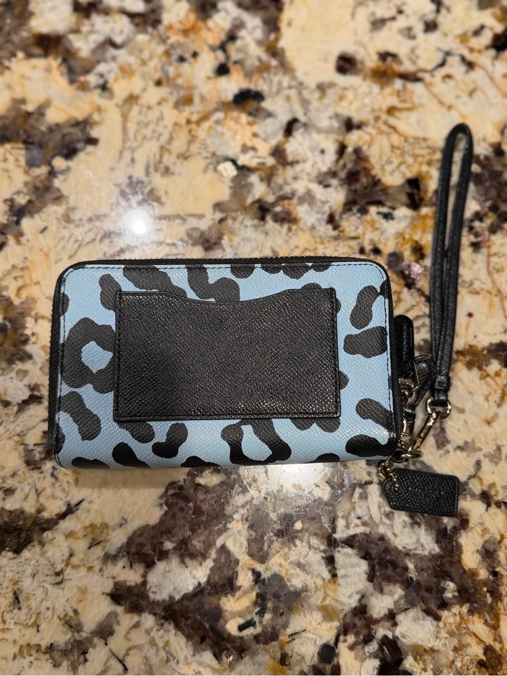 Coach NWOT Light Blue Leopard Print Double Zip Wristlet Wallet Hang Tag